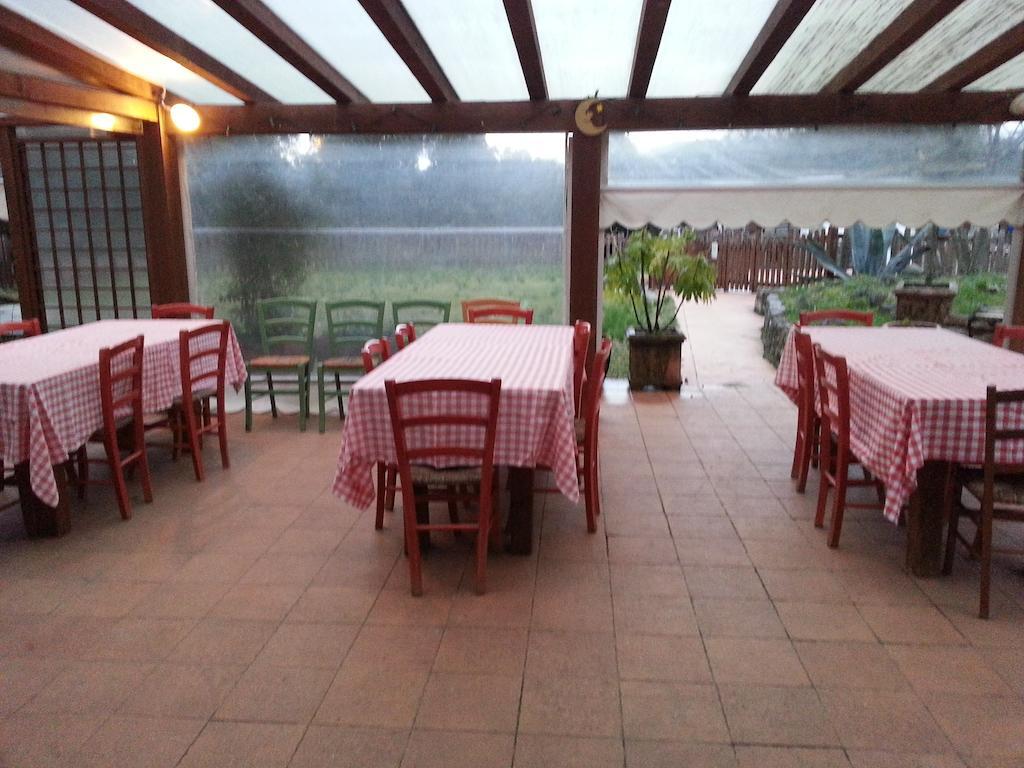Agriturismo "La Rosa Canina" Bed and Breakfast Lerici Exteriör bild